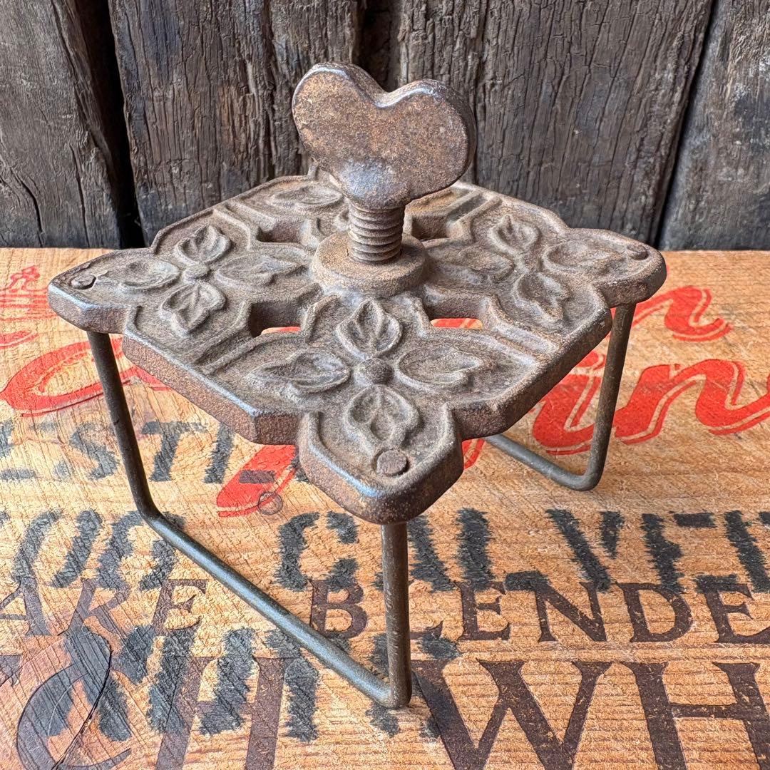 【1890s USA antique】刺繍用クランプ キャストアイアン　アメリカ