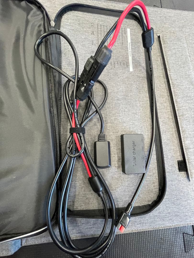 【極美品】AFERIY ソーラーパネル 200W 折りたたみ式 AF-S200