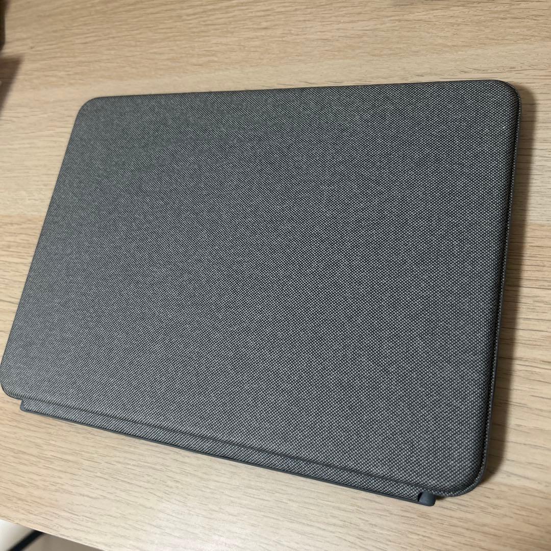 Logitech iPad キーボードケース トラックパッド付き