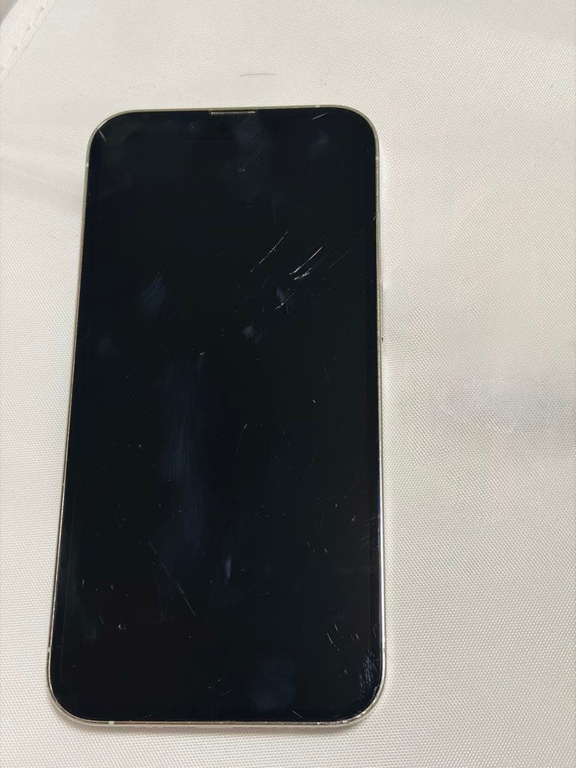 Apple iPhone 13 Pro SIMフリー　画面傷あり　256GB
